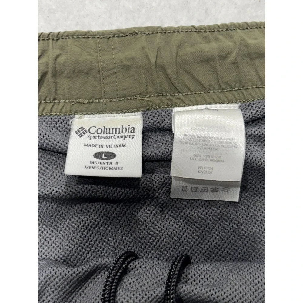 Columbia Mens Large Green Swim Shorts Cargo Pockets Mesh Lined Elastic Waist